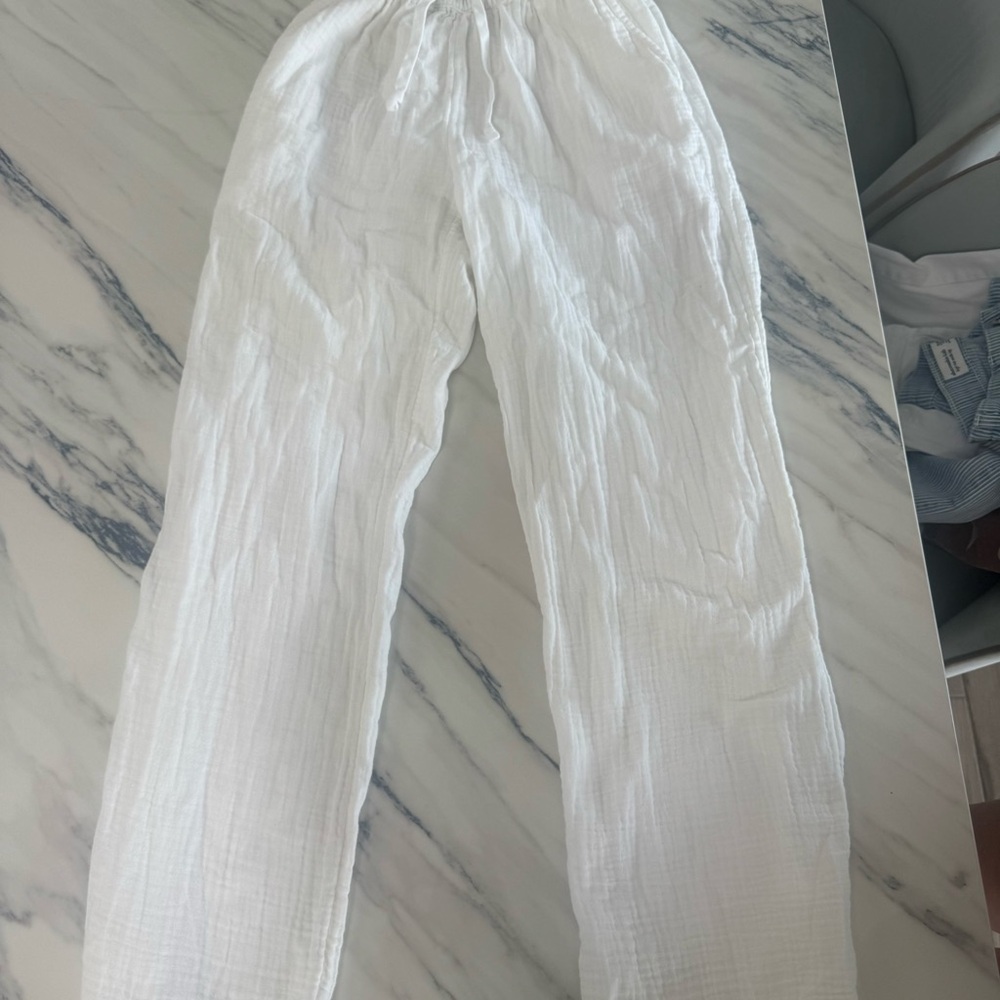 Women’s White Casual Pants